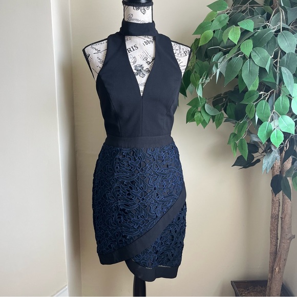 Adelyn Rae Sasha Mock Neck Tulip Hem Dress Navy Black Sz S - Picture 2 of 16